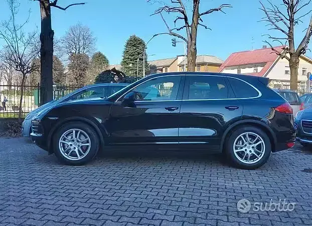 Usata Porsche Cayenne S 400 CV (294 kW) 2011 Nero SUV