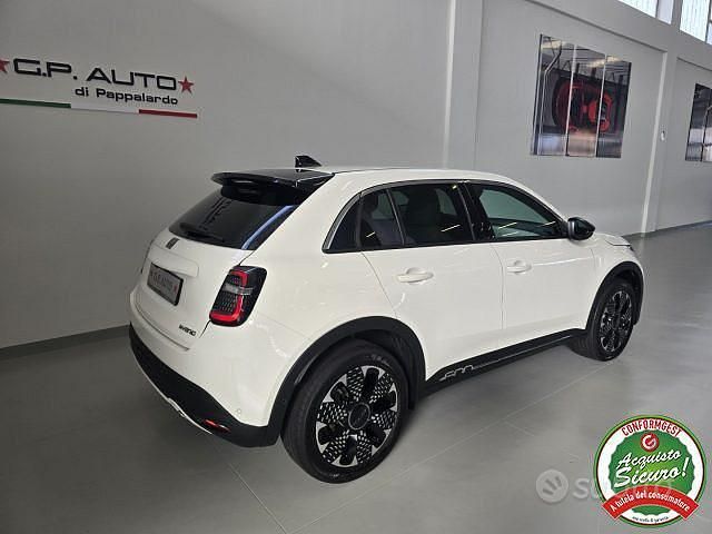 Usata Fiat 600 La Prima 101 CV (74 kW) 2024 Bianco SUV