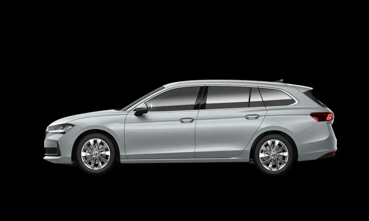 Usata Skoda Superb Style 150 CV (110 kW) 2024 Argento pebble metallizzato Station wagon