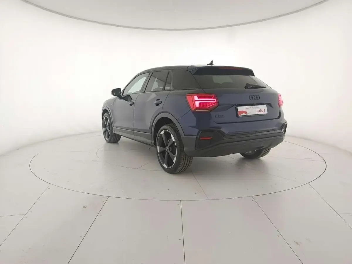 Nuova Audi Q2 S-Line 150 CV (110 kW) 2026 Blu navarra metallizzato SUV