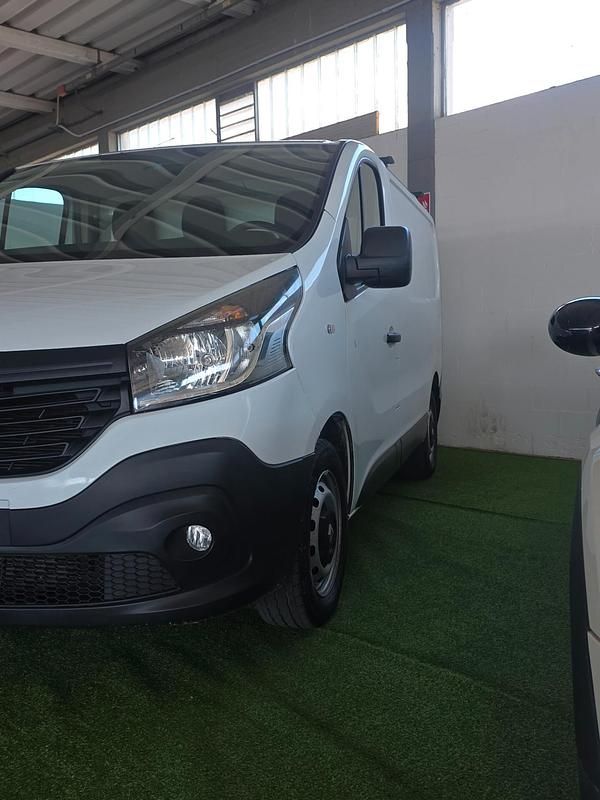 Usata Renault Trafic Zen 121 CV (88 kW) 2018 Bianco Monovolume