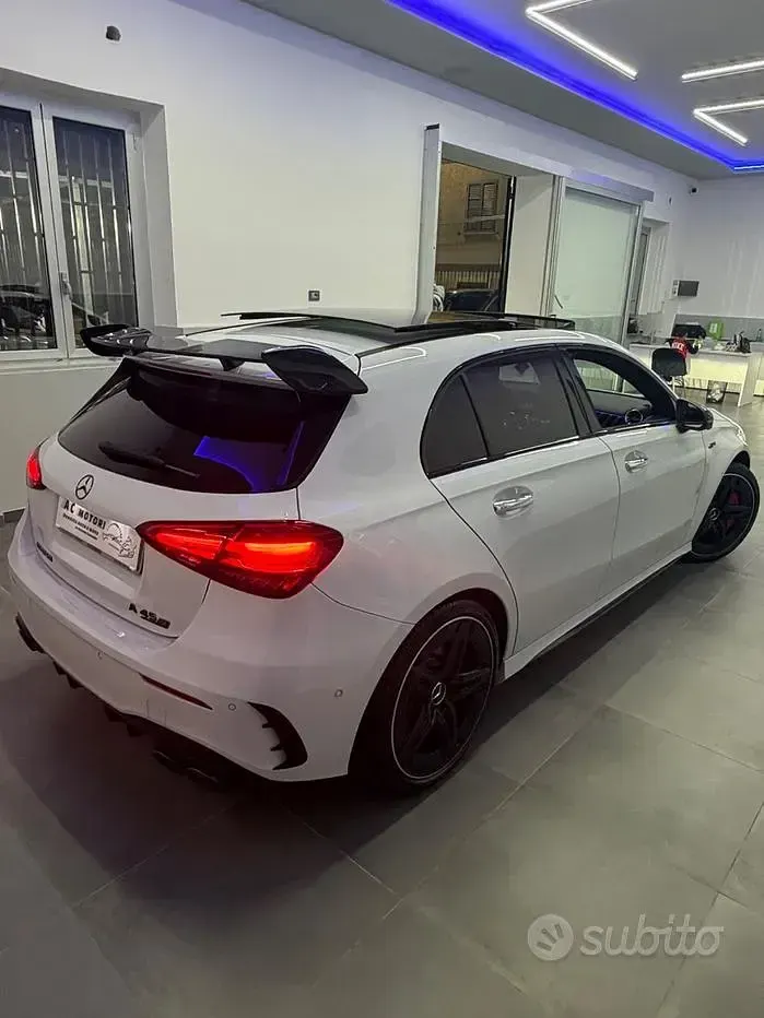 Usata Mercedes A45 AMG Premium Plus 421 CV (309 kW) 2023 Bianco Utilitaria