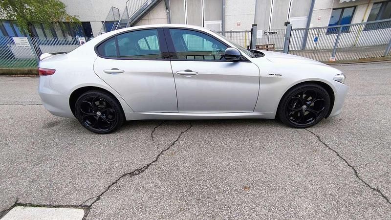Usata Alfa Romeo Giulia Veloce 211 CV (155 kW) 2018 Berlina