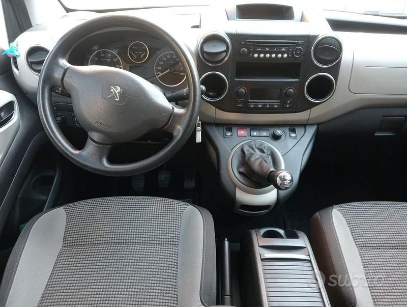 Usata Peugeot Partner Tepee 2015 Marrone Monovolume