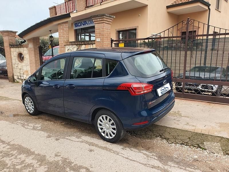 Usata Ford B-MAX Business Edition 75 CV (55 kW) 2017 Blu Monovolume
