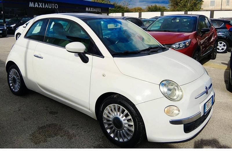 Usata Fiat 500 Lounge 69 CV (50 kW) 2012 Bianco Berlina
