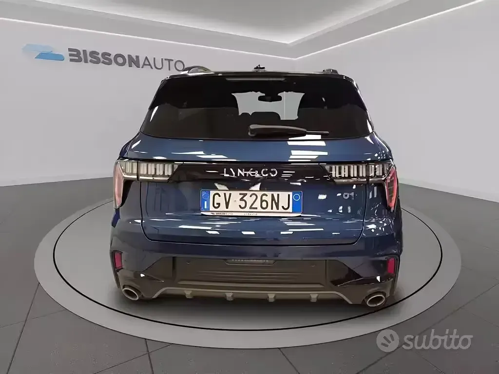 Usata Lynk & Co 01 261 CV (191 kW) 2024 Blu perlato SUV