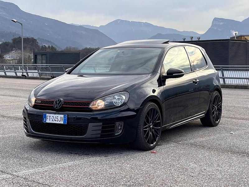 Usata 2010 VW Golf GTI Tre volumi | 6200 € - Immagine 1/4