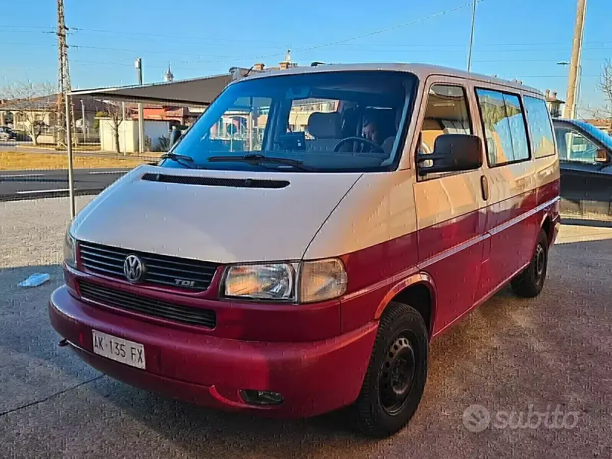Usata VW Caravelle 102 CV (75 kW) 1996 Bianco Berlina