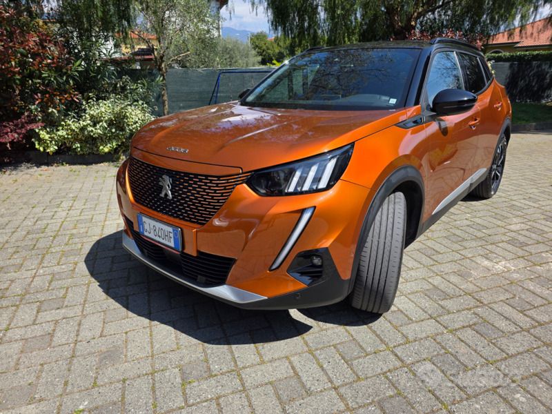 Arancione Usata 2022 Peugeot e-2008 GTi SUV | 20.900 € (Cara) - Immagine 1/4