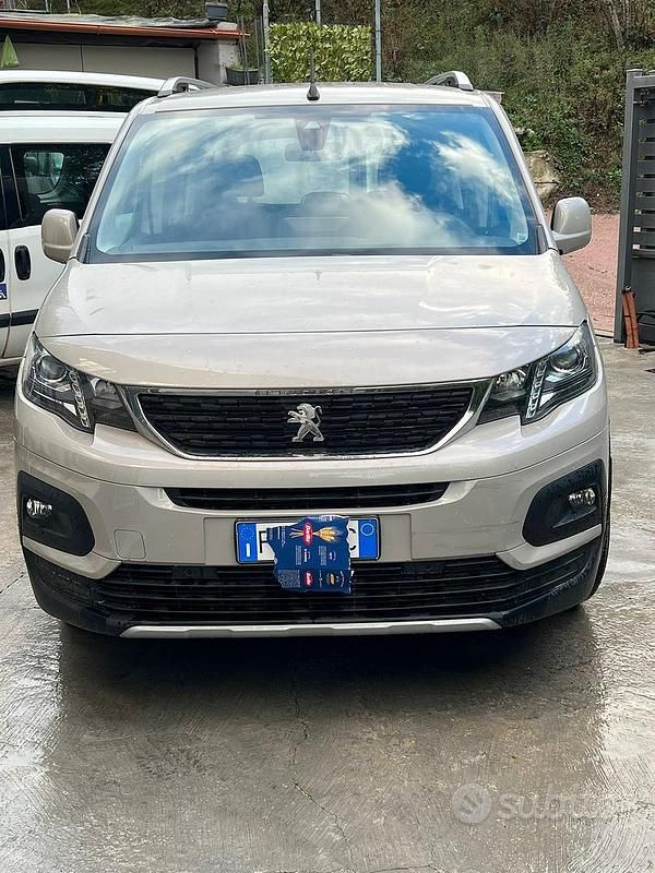 Usata 2019 Peugeot Rifter Monovolume | 15.000 € (Super prezzo) - Immagine 1/4