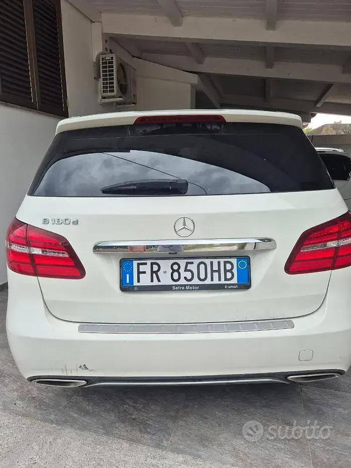 Usata Mercedes B180 95 CV (69 kW) 2018 Bianco Utilitaria