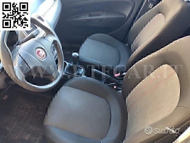 Usata Fiat Punto 75 CV (55 kW) 2014 Grigio Utilitaria