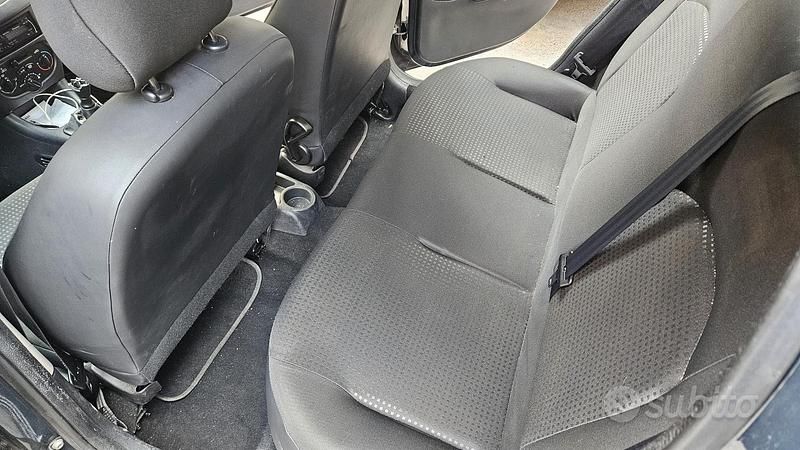 Usata Peugeot 206+ 60 CV (44 kW) 2011 Nero Utilitaria