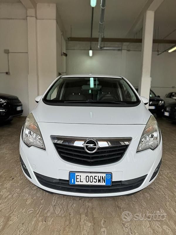 Usata Opel Meriva 120 CV (88 kW) 2012 Bianco Monovolume