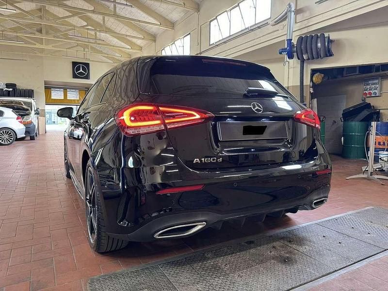 Usata Mercedes A180 Premium 116 CV (85 kW) 2021 Berlina