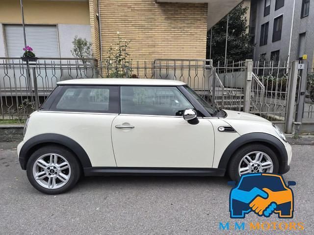 Usata Mini One D 90 CV (66 kW) 2012 Beige Utilitaria