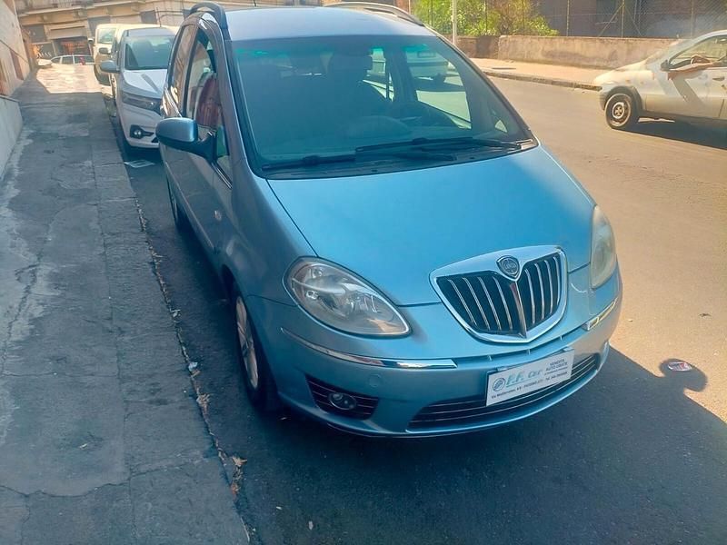 Usata Lancia Musa Platinum 95 CV (69 kW) 2011 Blu Monovolume