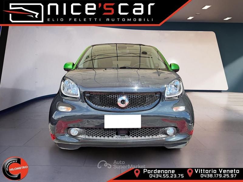 Usata Smart ForTwo Electric Drive Passion 60 kW (82 CV) 2018 Nero Utilitaria