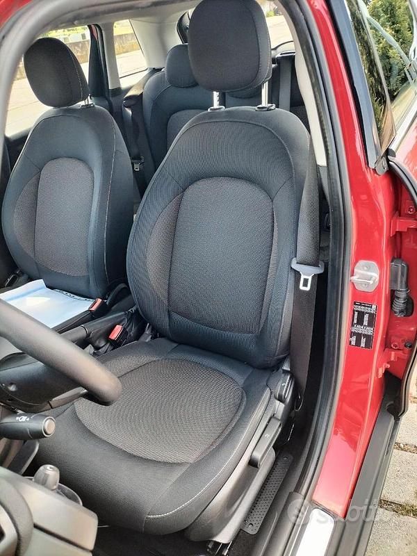 Usata Mini One D 95 CV (69 kW) 2019 Rosso Utilitaria