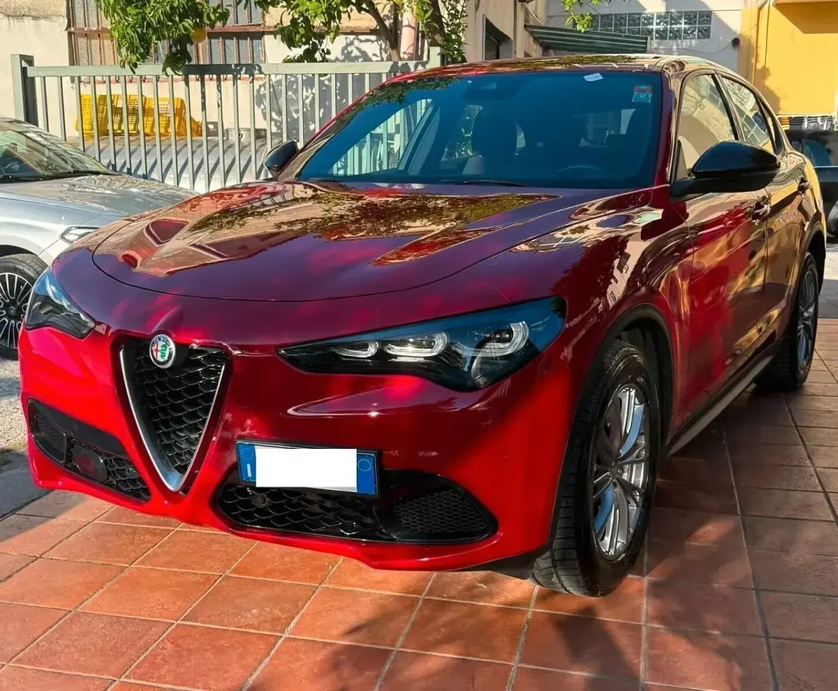 Usata Alfa Romeo Stelvio Super 160 CV (117 kW) 2023 Rosso SUV