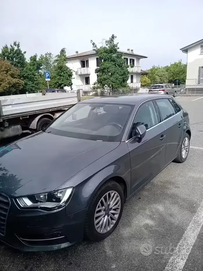Usata Audi A3 Ambiente 105 CV (77 kW) 2014 Grigio Berlina
