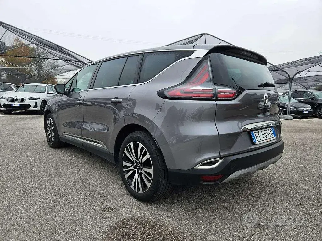 Usado Renault Espace Initiale Paris 200 CV (147 kW) 2019 Gris Monovolumen