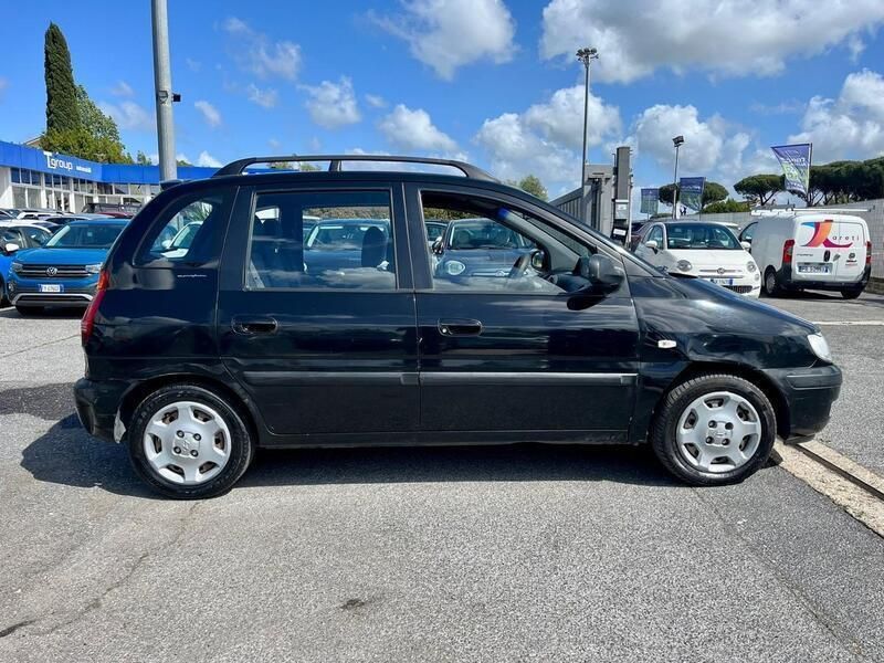 Usata Hyundai Matrix GLS 103 CV (75 kW) 2002 Nero Monovolume
