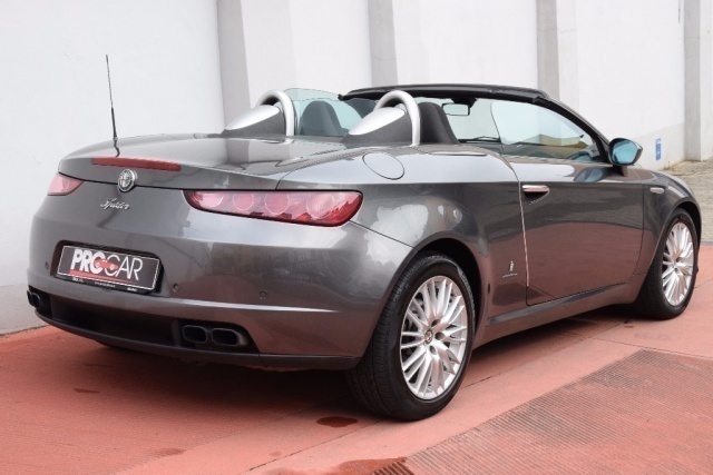 Venduto Alfa Romeo Spider 2.2 JTS uni. - auto usate in vendita