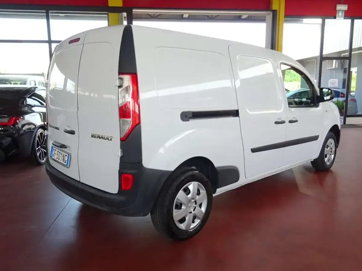 Usata Renault Kangoo 95 CV (69 kW) 2021 Bianco Monovolume