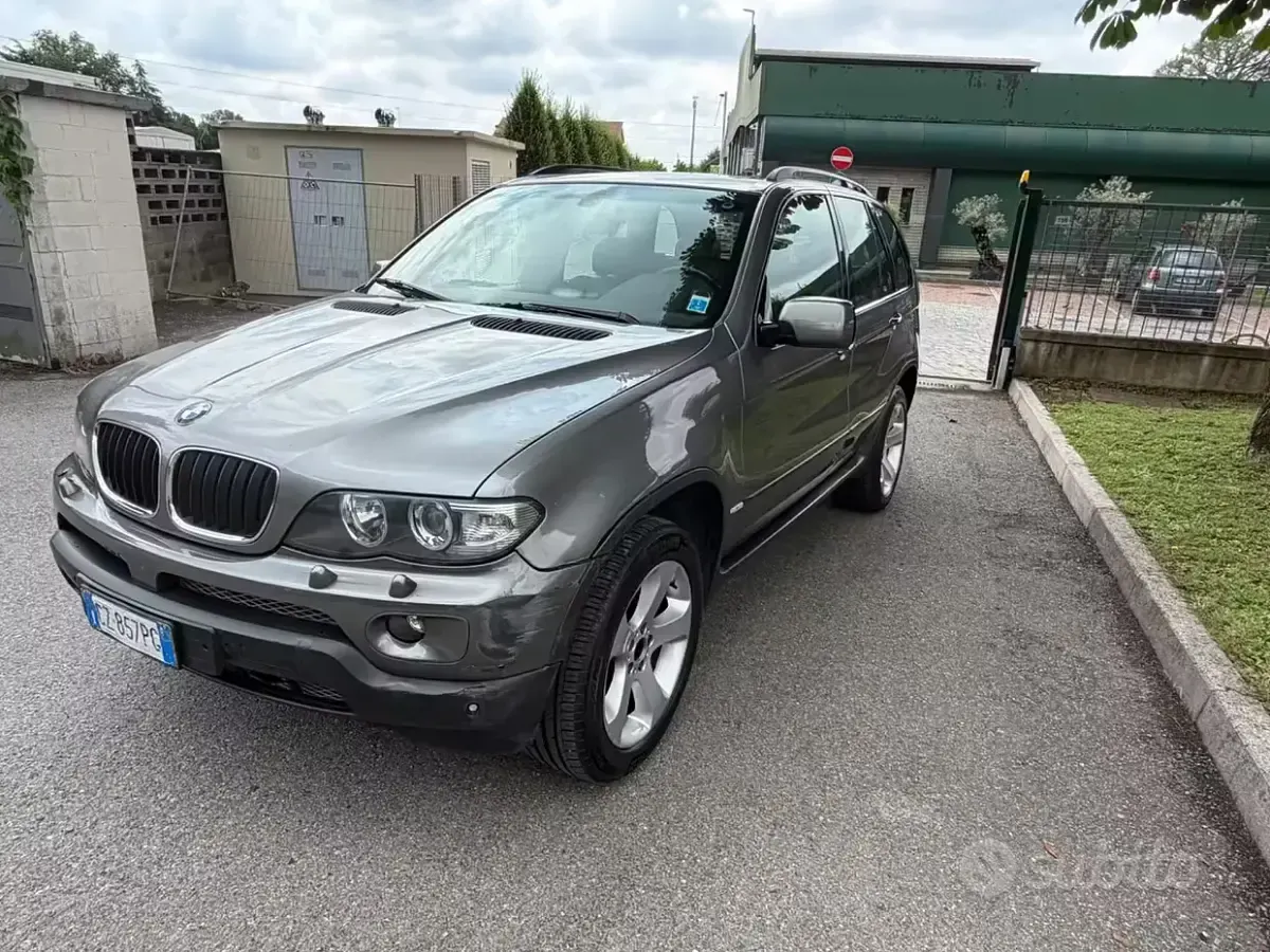 Usata BMW X5 218 CV (160 kW) 2005 Grigio SUV