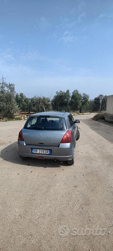 Usata Suzuki Swift 70 CV (51 kW) 2006 Utilitaria