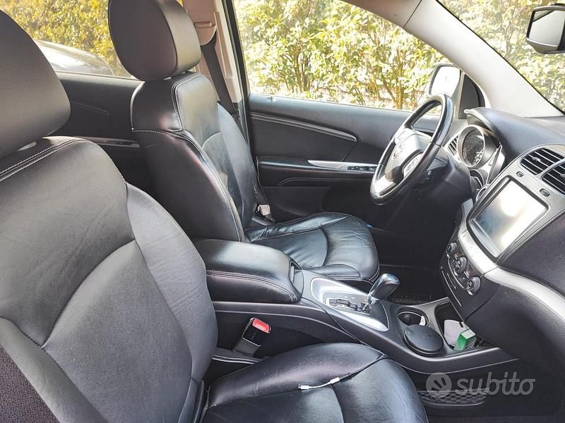 Usata Fiat Freemont Lounge 170 CV (125 kW) 2012 Marrone SUV