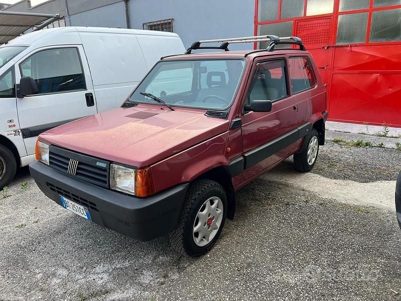 Rosso Usata 2001 Fiat Panda 4x4 Trekking Due volumi | 4490 € (Ottimo prezzo) - Immagine 1/4