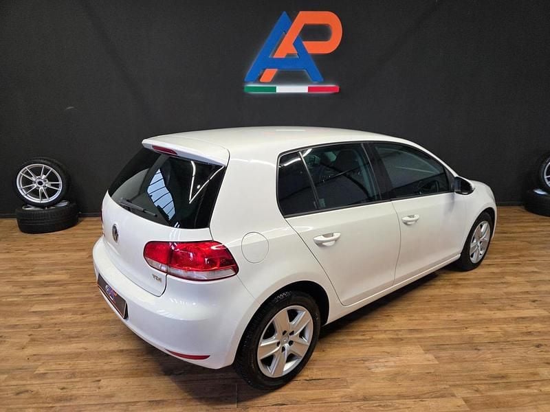 Usata VW Golf VI Highline 105 CV (77 kW) 2009 Bianco Utilitaria