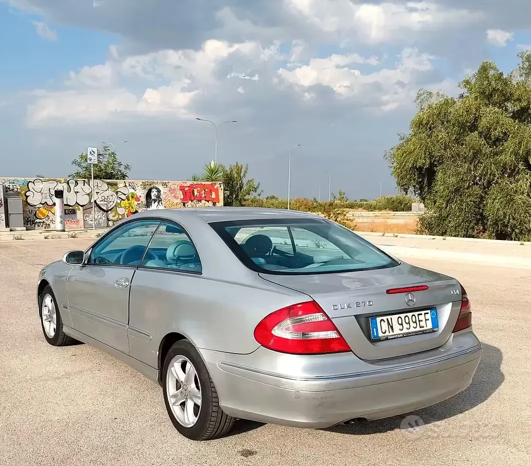 Usata Mercedes CLK270 Avantgarde 170 CV (125 kW) 2004 Grigio Coupé