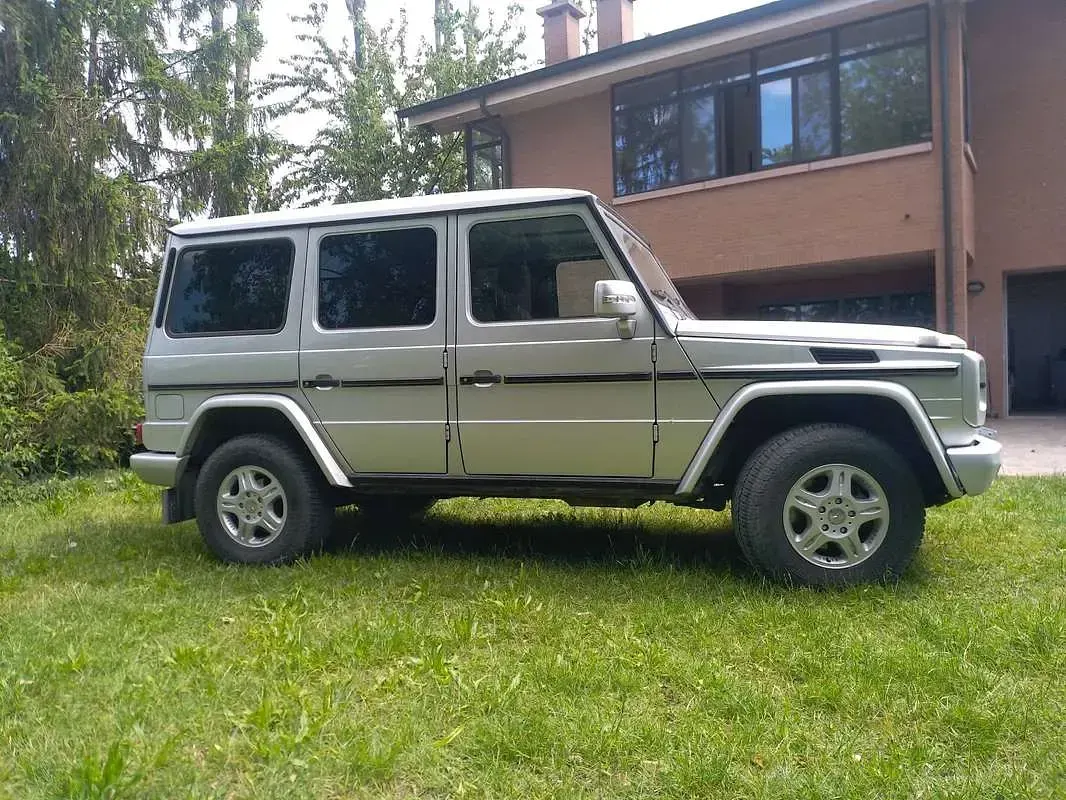 Usata Mercedes G350 211 CV (155 kW) 2011 Argento SUV