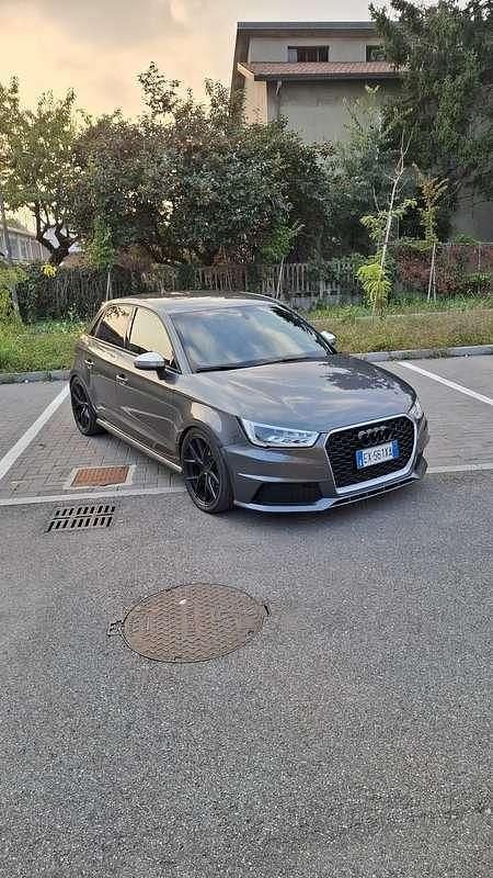 Usata 2015 Audi S1 Ambiente Due volumi | 17.800 € (Buon prezzo) - Immagine 1/4