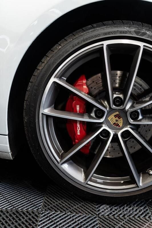 Usata Porsche 911 450 CV (330 kW) 2020 Bianco Coupé