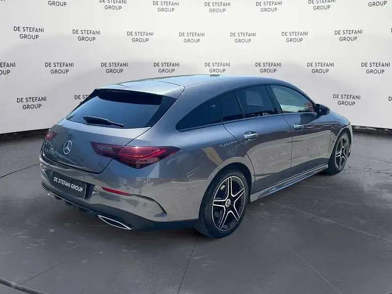 Usata Mercedes CLA200 Advanced Plus 150 CV (110 kW) 2024 Grigio montagna Coupé