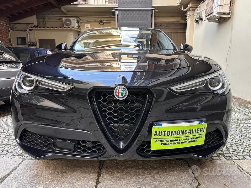 Usata Alfa Romeo Stelvio Sprint 190 CV (139 kW) 2020 Nero SUV