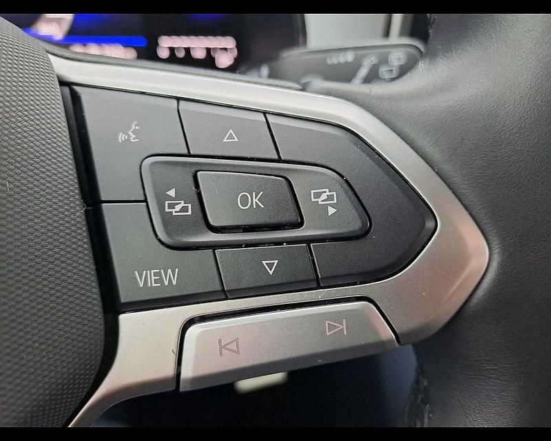 Occasion VW T-Roc Life 110 PK (80 kW) 2024 Beige SUV