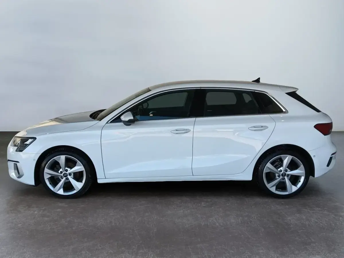 Usata Audi A3 Sportback Advanced 110 CV (80 kW) 2023 Bianco Utilitaria
