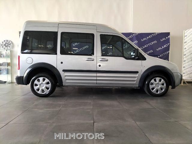 Usata Ford Tourneo Connect 110 CV (80 kW) 2006 Grigio Monovolume