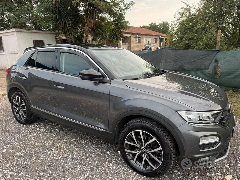 Usata VW T-Roc Business 116 CV (85 kW) 2019 SUV