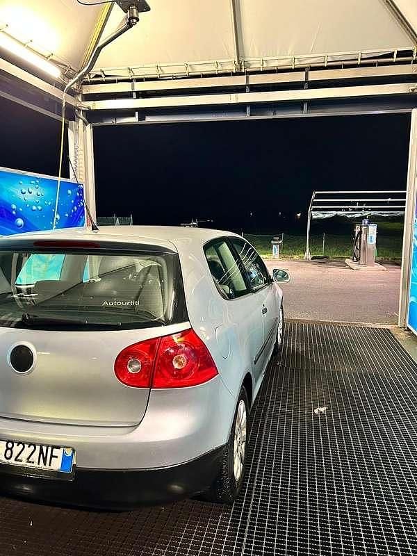 Usata VW Golf IV Sportline 116 CV (85 kW) 2006 Berlina