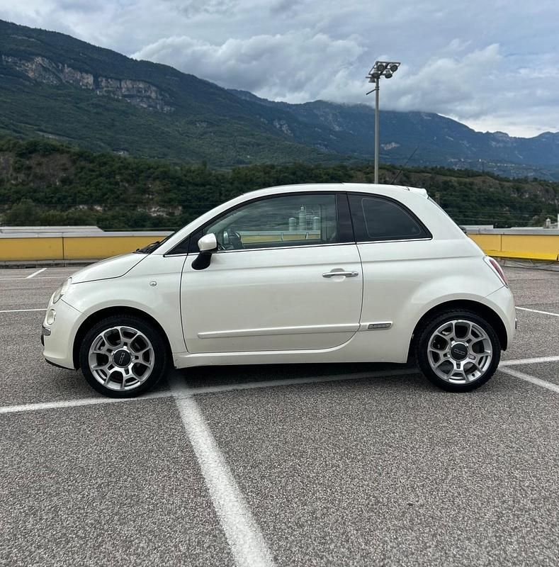 Usata Fiat 500 Lounge 75 CV (55 kW) 2009 Bianco Berlina