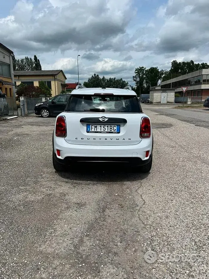 Usata Mini Countryman 116 CV (85 kW) 2017 Bianco SUV