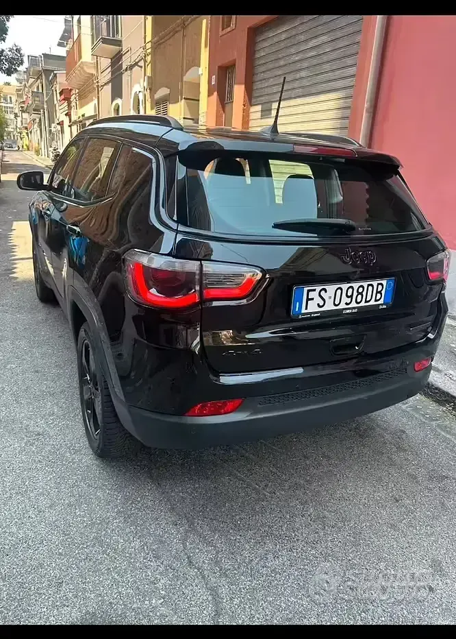Używany Jeep Compass 140 KM (102 kW) 2018 SUV