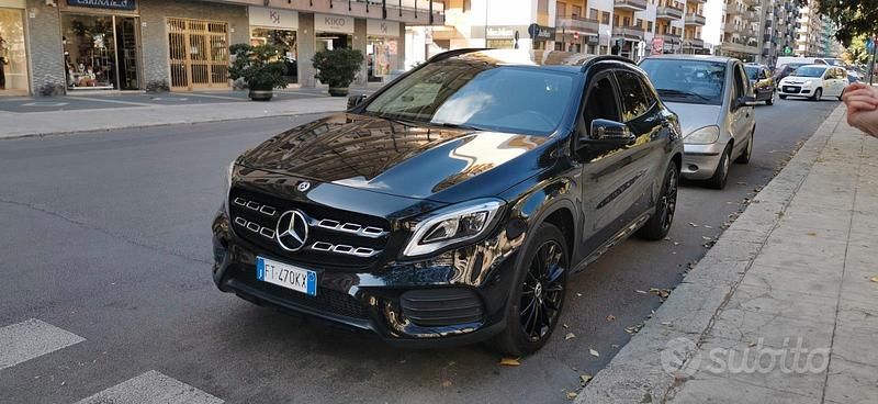 Usata Mercedes GLA200 136 CV (100 kW) 2019 Nero SUV